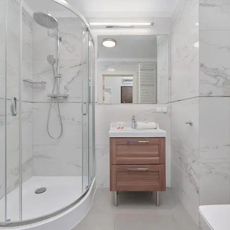 Pilsudskiego Stylish By Renters ヴロツワフ